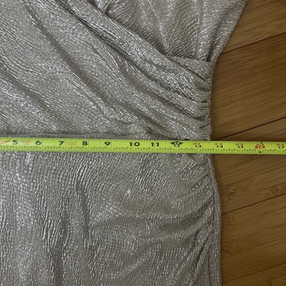 Lauren Ralph Lauren Metallic Silver Faux Wrap Sheath Dress Ruched Bodycon Sz 10 - Picture 5 of 8